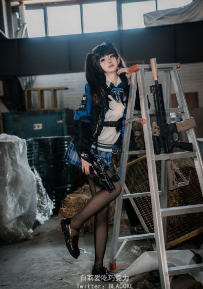 电影院里的激情呻吟_超清动漫在线观看