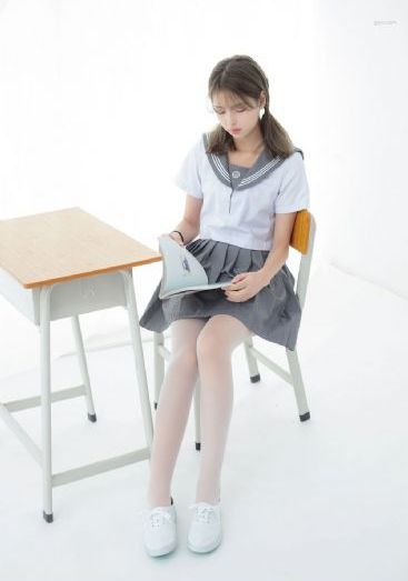 风情艳主女王毛坯房调教_超清高清免费观看